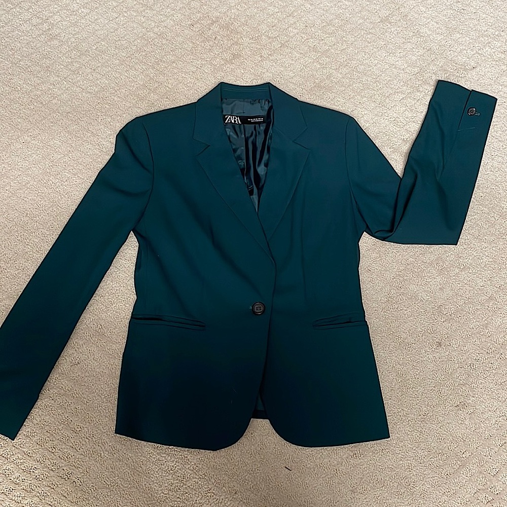 Forest green Zara Blazer. Size 8.